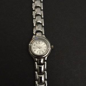 Avon quartz Watch